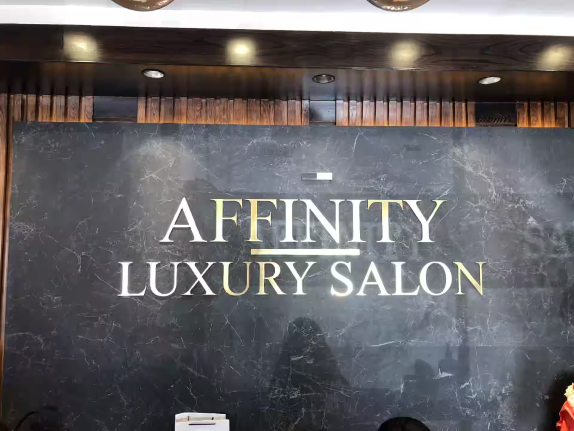 Affinity salon